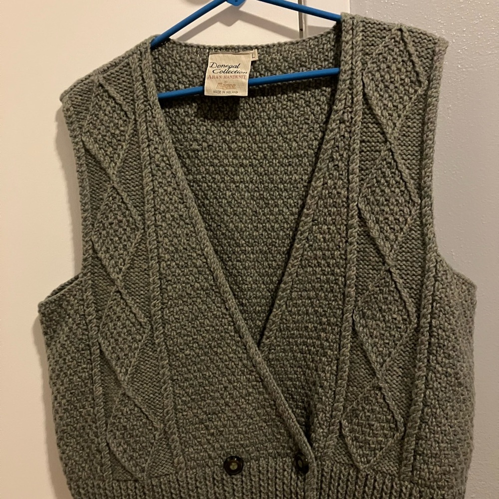 Irish Hand Knit Olive Green Sweater Vest Size Medium - Picture 4 of 7